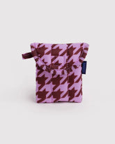 Puffy Earbuds Case Pink Houndstooth