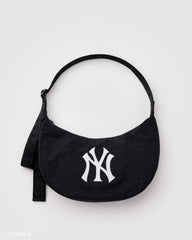 Medium Nylon Crescent Bag New York Yankees™